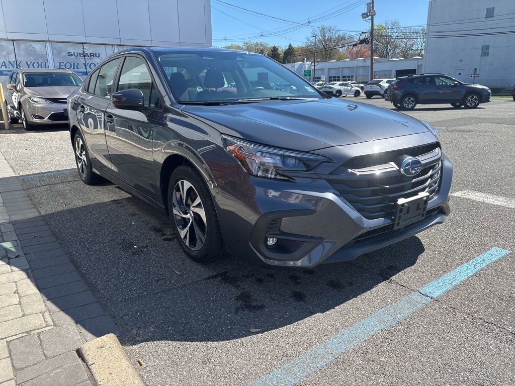 Used 2025 Subaru Legacy Premium image 1