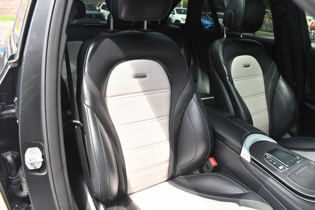 Used 2020 Mercedes-Benz GLC 63 AMG 4MATIC image 27