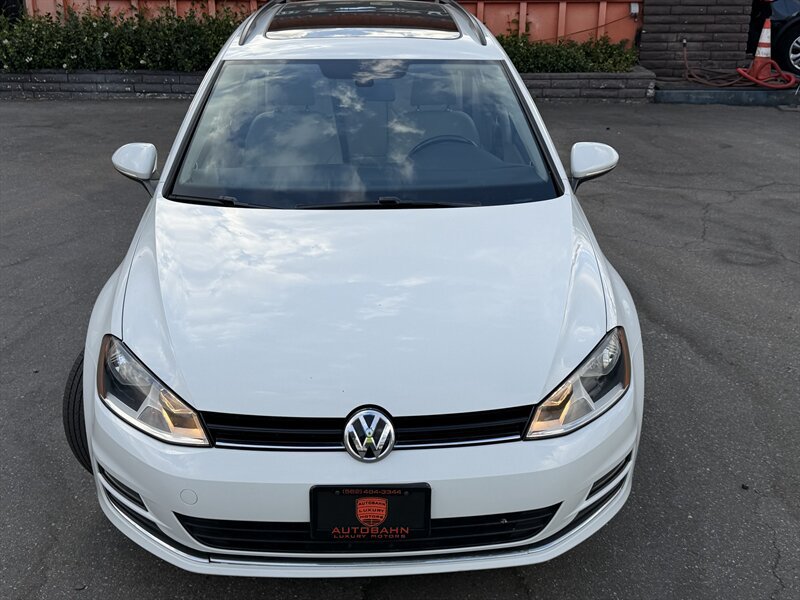 Used 2017 Volkswagen Golf SE FWD image 5