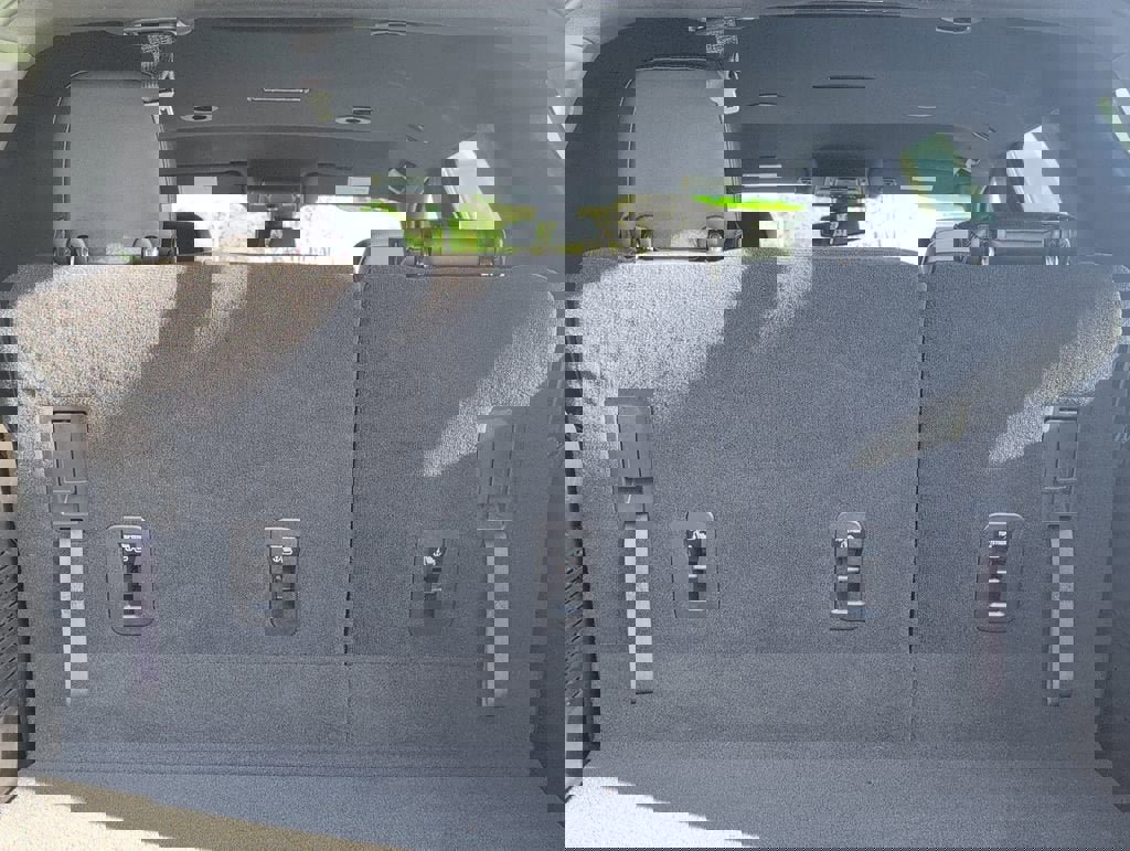 Used 2021 Chevrolet Tahoe RST image 5