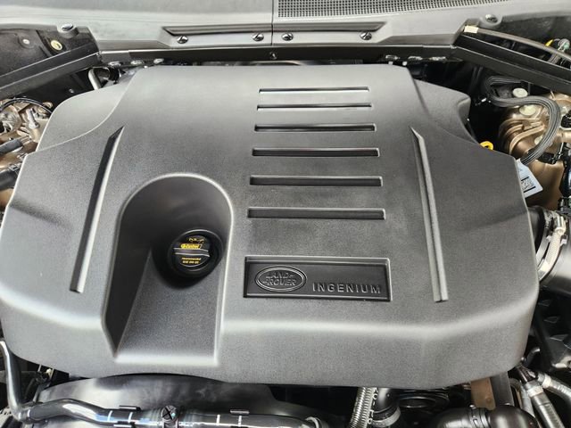 Used 2023 Land Rover Defender 90 X image 32