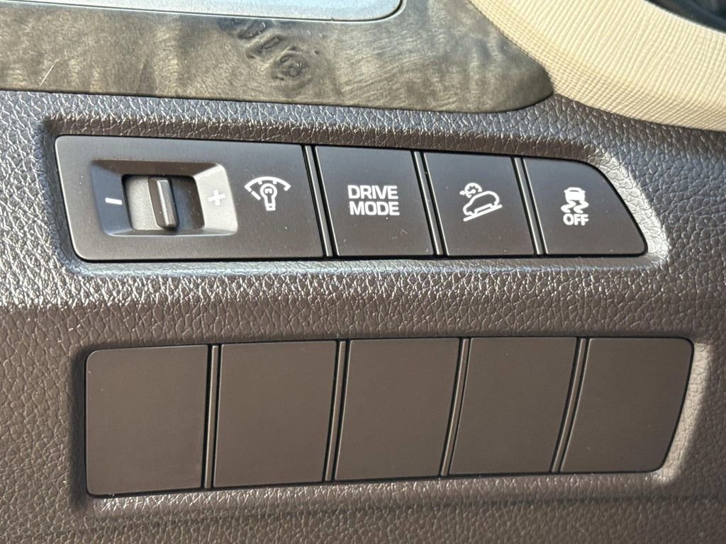 Used 2018 Hyundai Santa Fe Sport w/ 2.4L Value Package 02 image 47