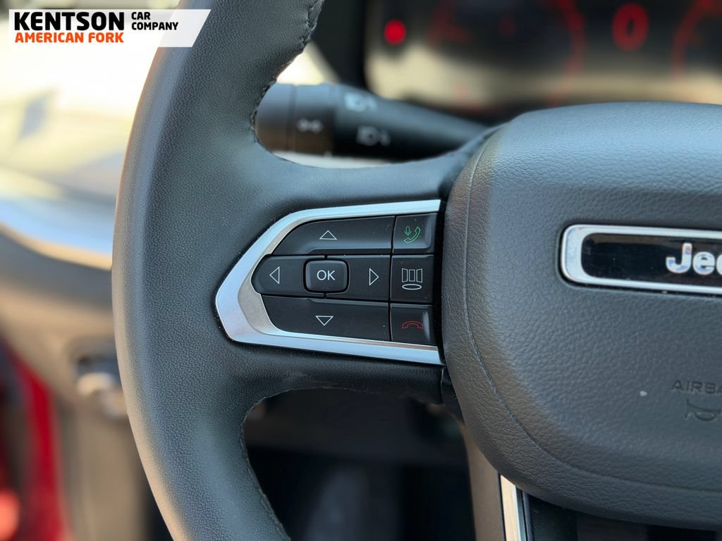 Used 2025 Jeep Compass Limited w/ Elite Group AWD/4WD image 16