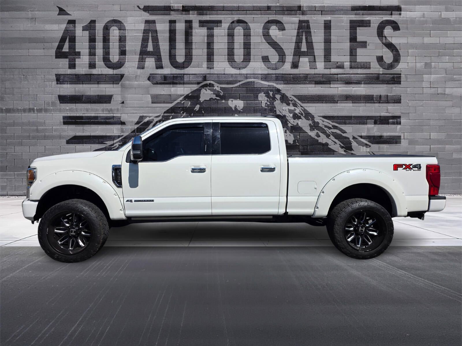 Used 2020 Ford F350 Platinum AWD/4WD image 7