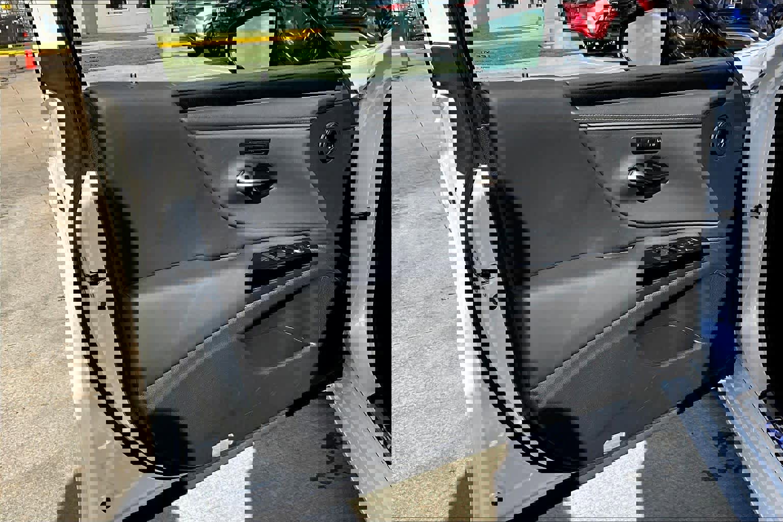 Certified 2025 Lexus ES 300h w/ Premium Package image 21