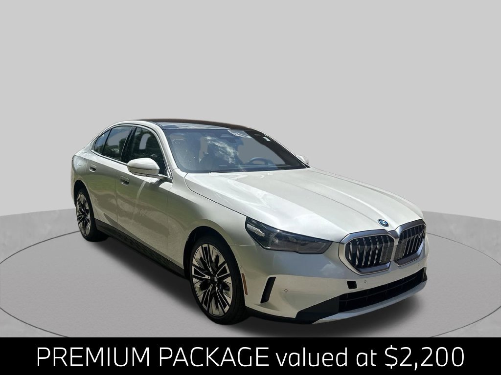 Certified 2026 BMW i5 eDrive40 w/ Premium Package AWD/4WD image 2