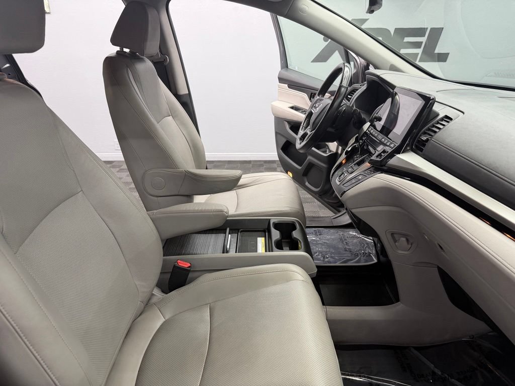 Used 2018 Honda Odyssey Elite image 48
