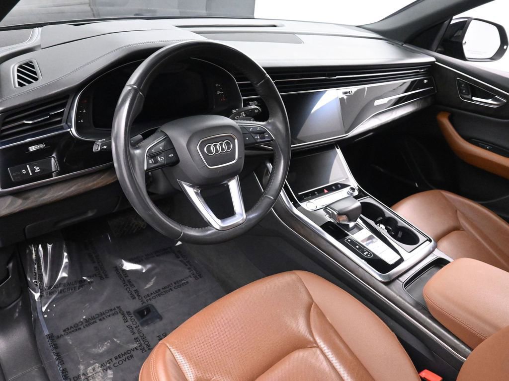 Used 2019 Audi Q8 Prestige w/ Year 1 Package image 11