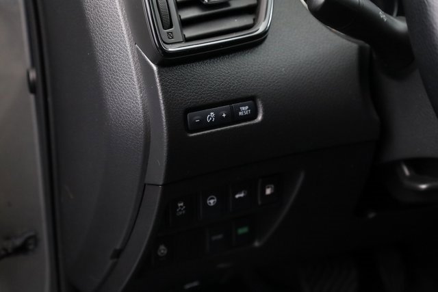 Used 2020 Nissan Rogue SV w/ Premium Package image 14