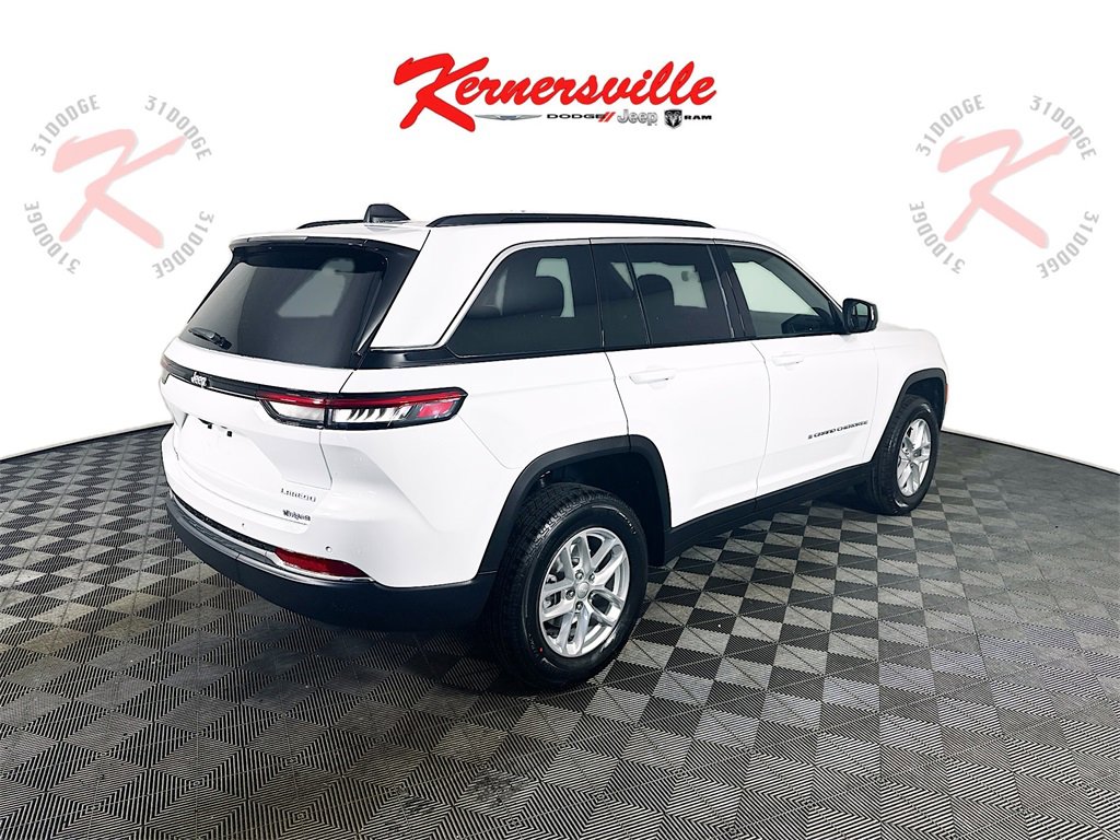 New 2025 Jeep Grand Cherokee Laredo X w/ Luxury Tech Group I image 7