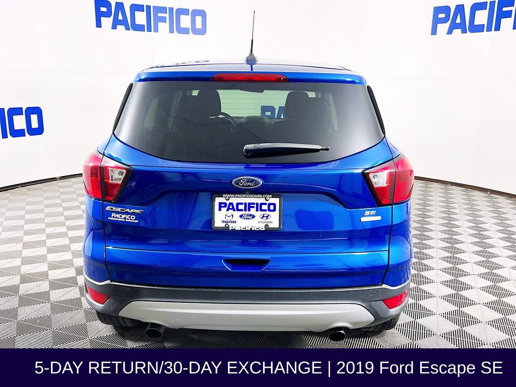 Used 2019 Ford Escape SE image 7