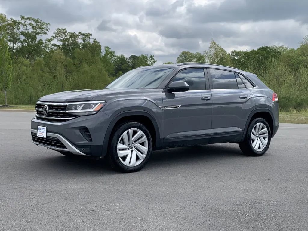 Used 2021 Volkswagen Atlas Cross Sport SE image 3