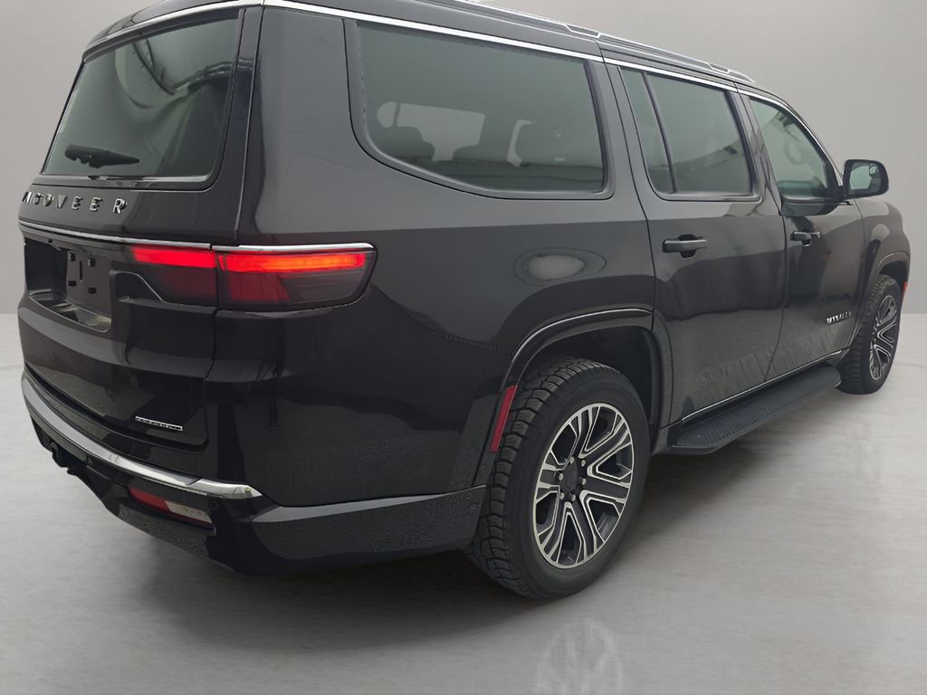 Used 2023 Jeep Wagoneer Series II AWD/4WD image 3