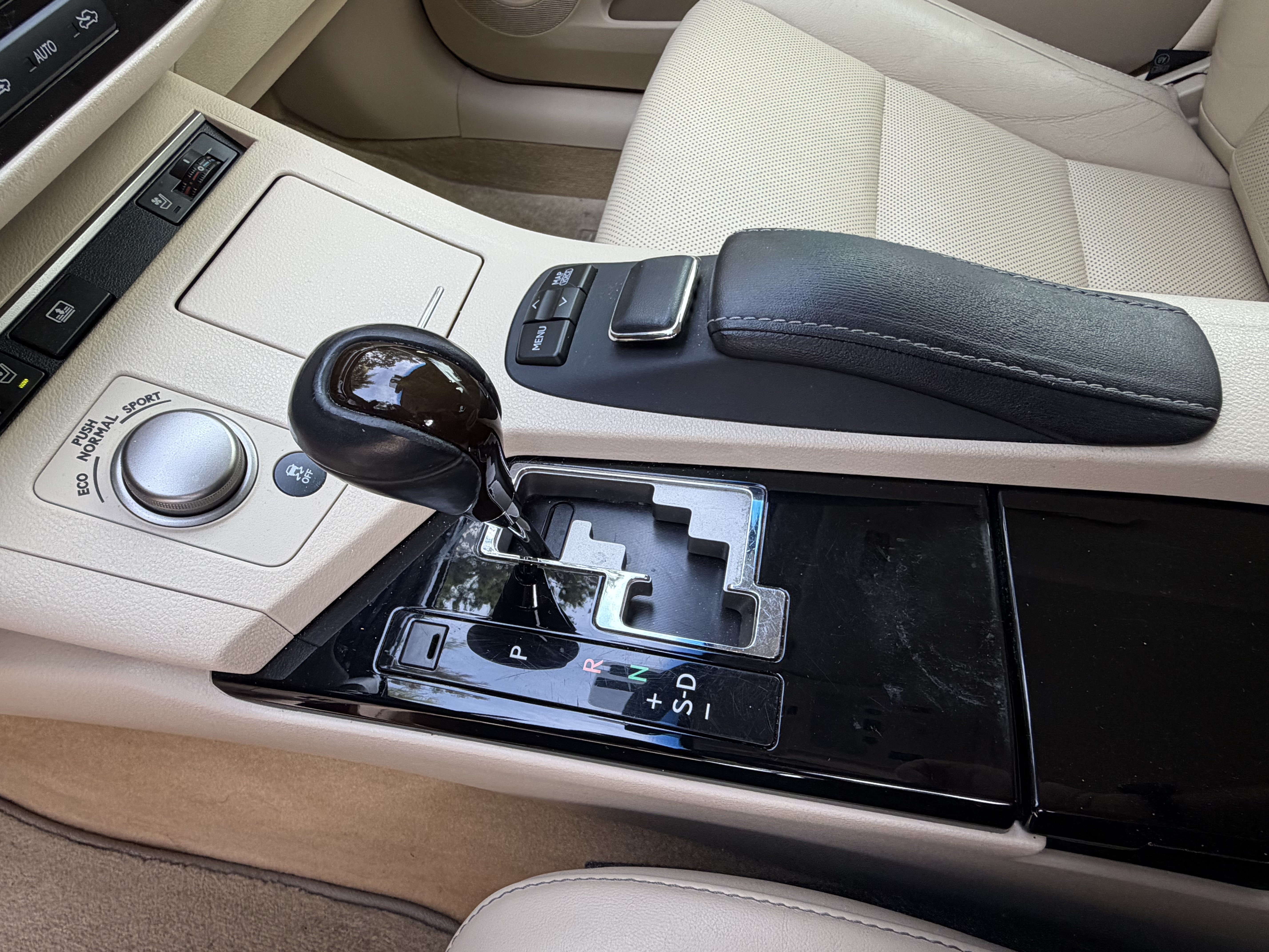 Used 2013 Lexus ES 350 w/ Luxury Pkg FWD image 27