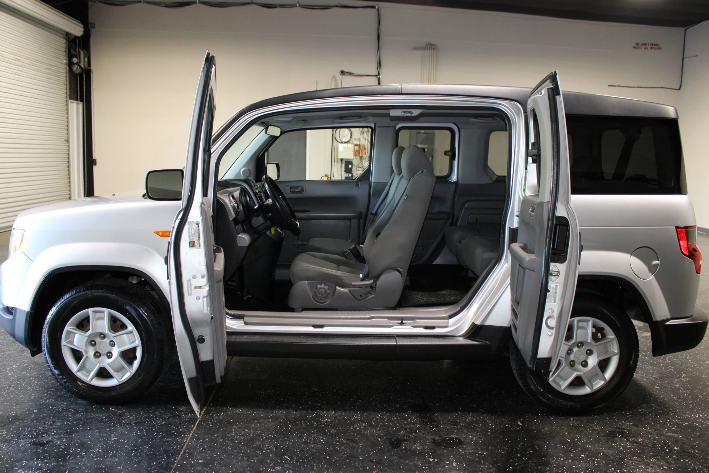 Used 2011 Honda Element LX image 16