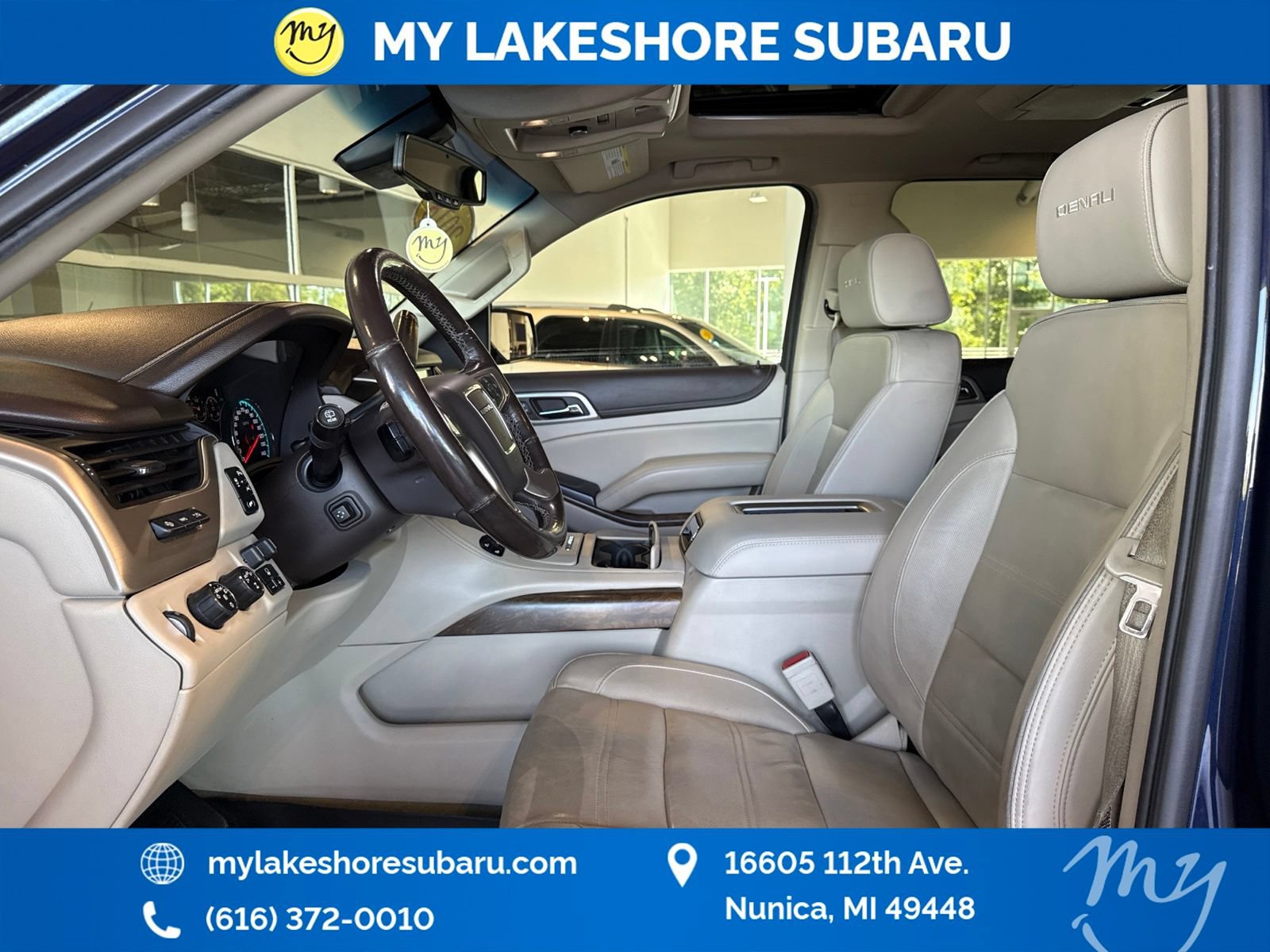 Used 2018 GMC Yukon Denali w/ Open Road Package AWD/4WD image 16