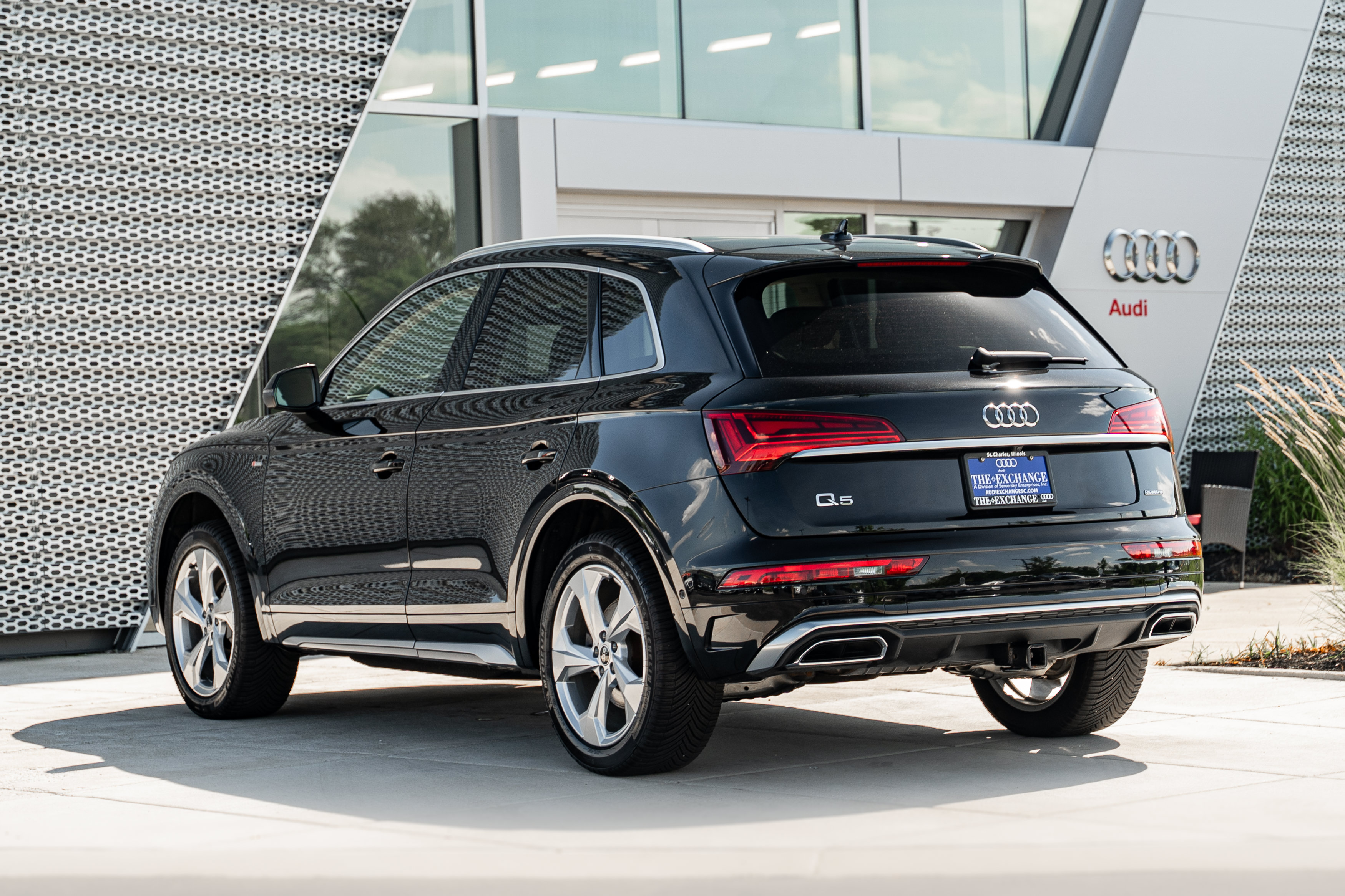 Used 2022 Audi Q5 2.0T Prestige w/ Prestige Package AWD/4WD image 5