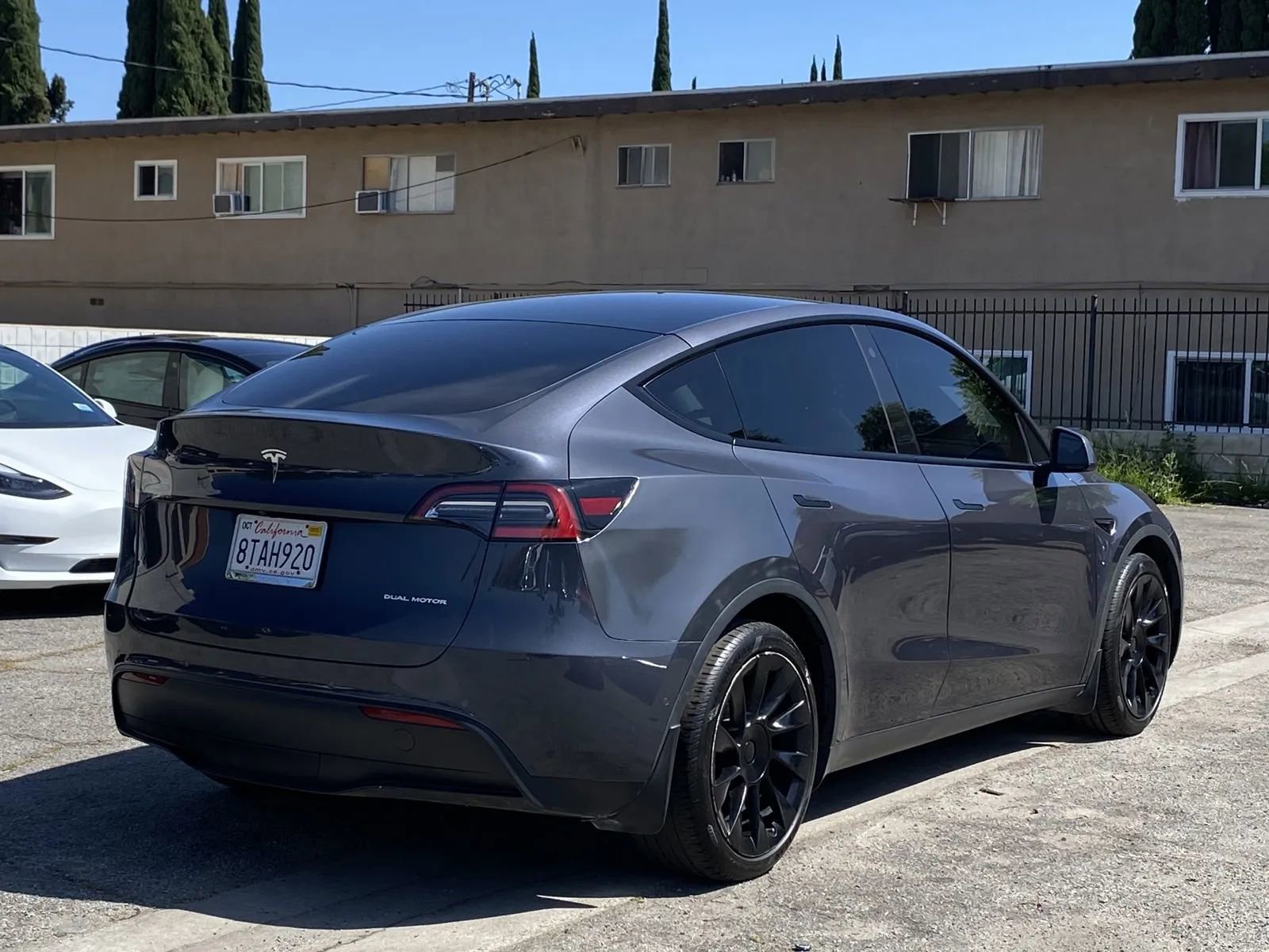 Used 2021 Tesla Model Y Long Range AWD/4WD image 4