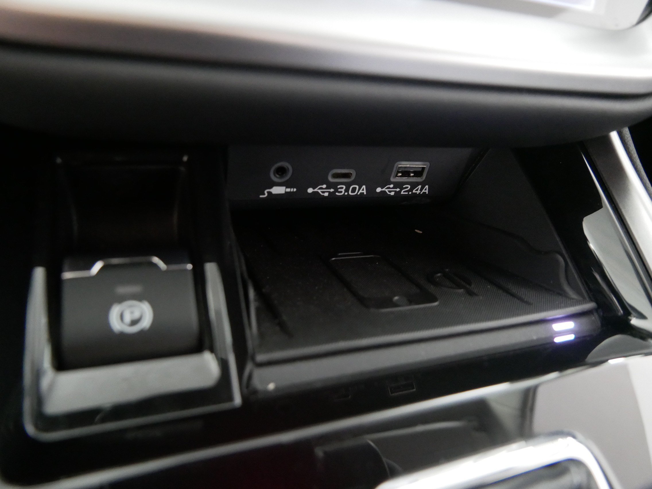 Used 2024 Subaru Legacy Limited AWD/4WD image 31