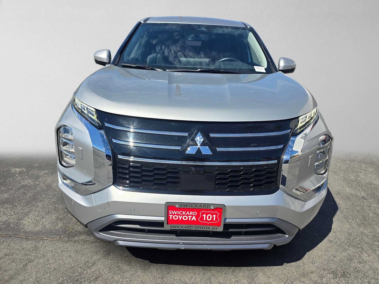 Used 2025 Mitsubishi Outlander SE AWD/4WD image 8