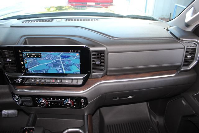Used 2024 GMC Sierra 1500 SLT w/ SLT Premium Plus Package AWD/4WD image 28