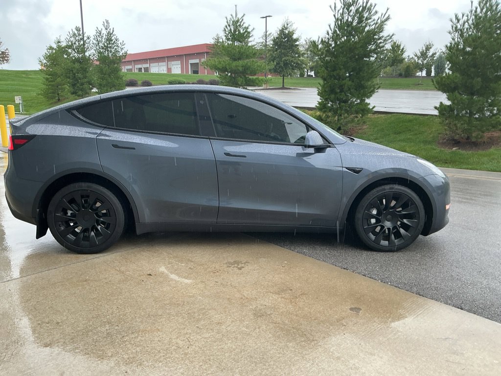 Used 2021 Tesla Model Y Long Range AWD/4WD image 12
