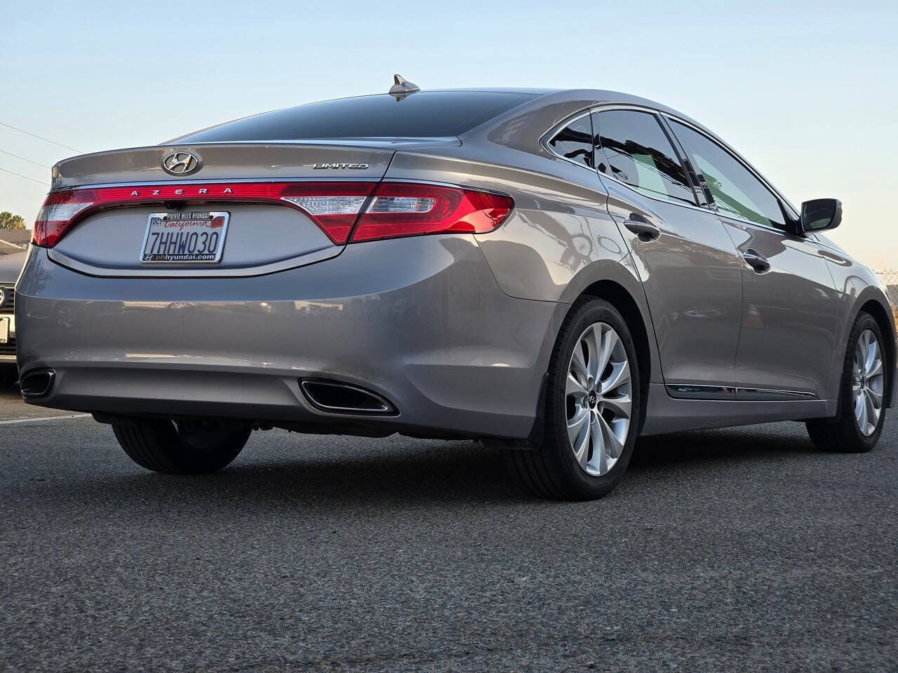 Used 2014 Hyundai Azera Limited FWD image 16