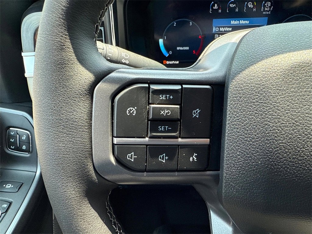 New 2025 Ford F350 Lariat w/ Chrome Package image 27