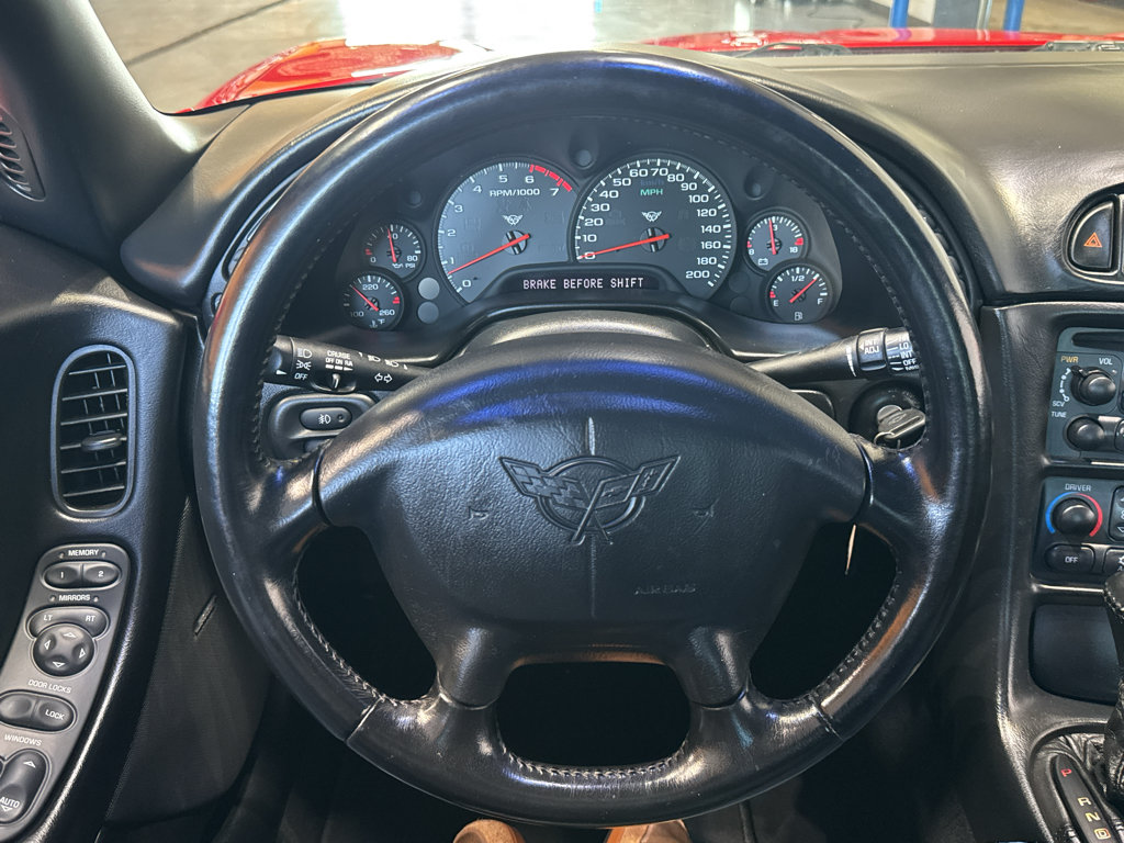Used 2002 Chevrolet Corvette Coupe w/ Preferred Equipment Group2 RWD image 15