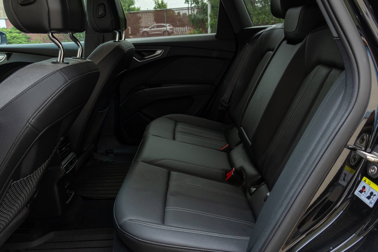 Used 2023 Audi Q4 e-tron Premium Plus w/ Premium Plus AWD/4WD image 17