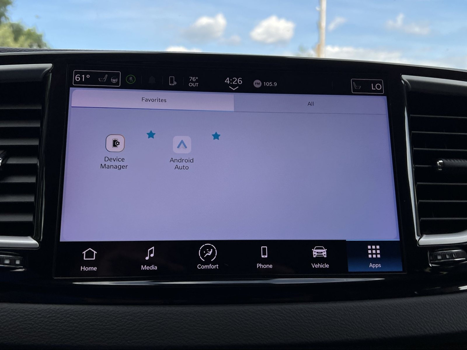 Used 2024 Chrysler Pacifica Touring-L FWD image 18