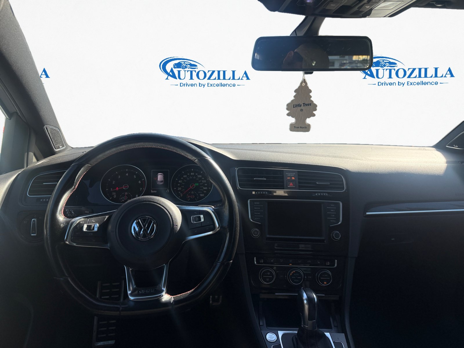 Used 2016 Volkswagen GTI Autobahn w/ Lighting Package (SEL) FWD image 9