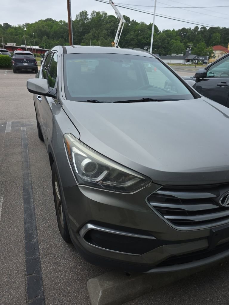 Used 2018 Hyundai Santa Fe Sport FWD image 16