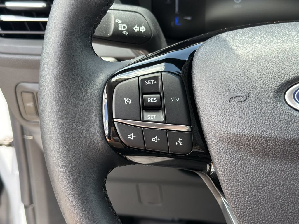 Used 2026 Ford Escape Active w/ Cold Weather Package FWD image 26