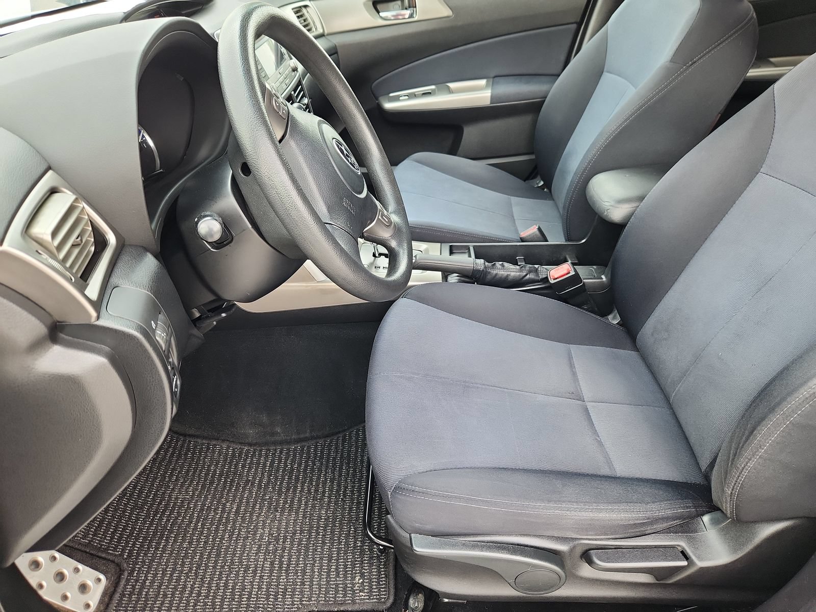 Used 2010 Subaru Forester 2.5XT Premium AWD/4WD image 10