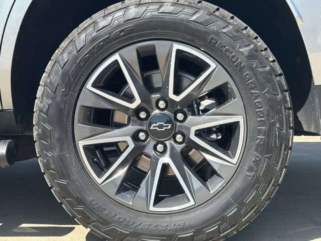 Used 2023 Chevrolet Tahoe Z71 AWD/4WD image 8