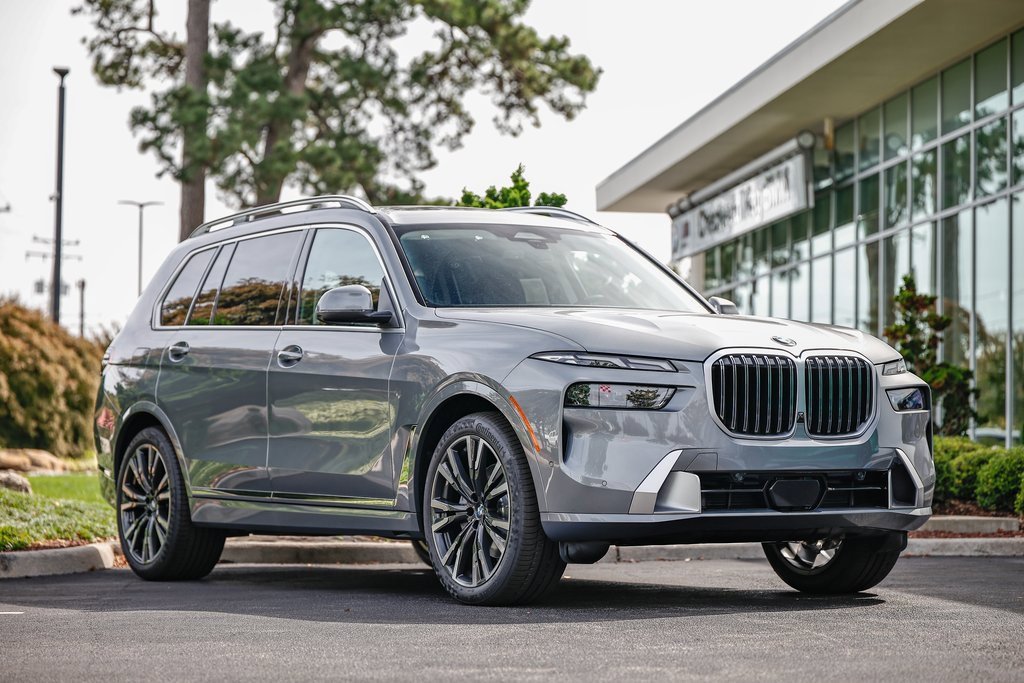 New 2026 BMW X7 xDrive40i w/ Premium Package image 1