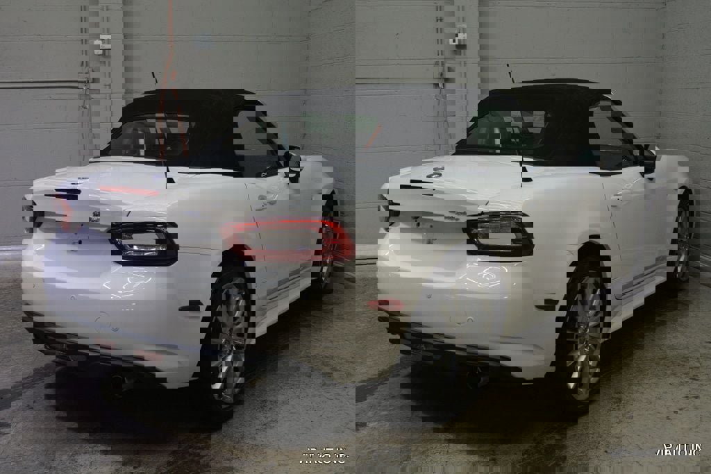 Used 2017 FIAT 124 Spider Lusso image 6