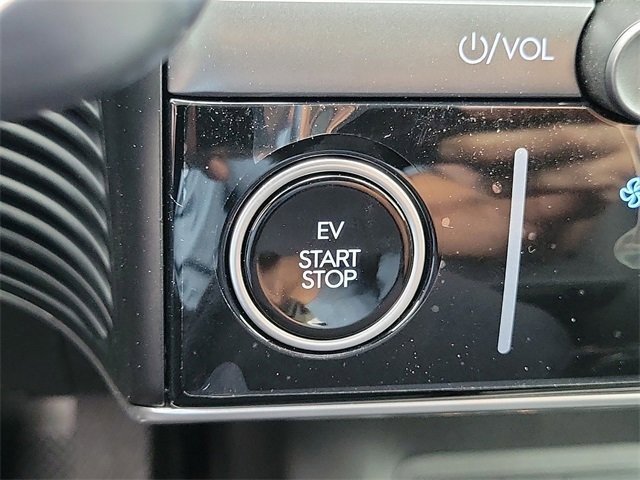 New 2025 Hyundai Ioniq 5 SEL image 8