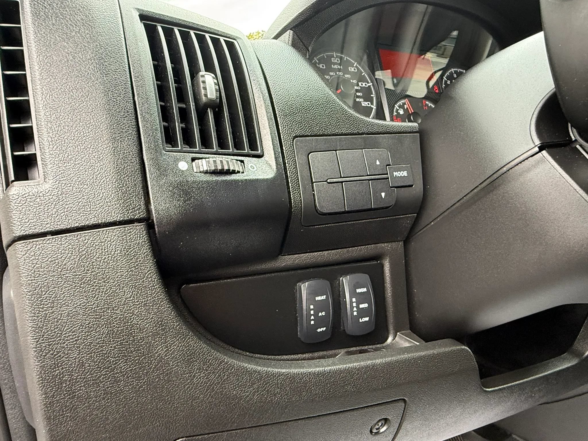 Used 2021 RAM ProMaster 1500 w/ Convenience Group FWD image 15