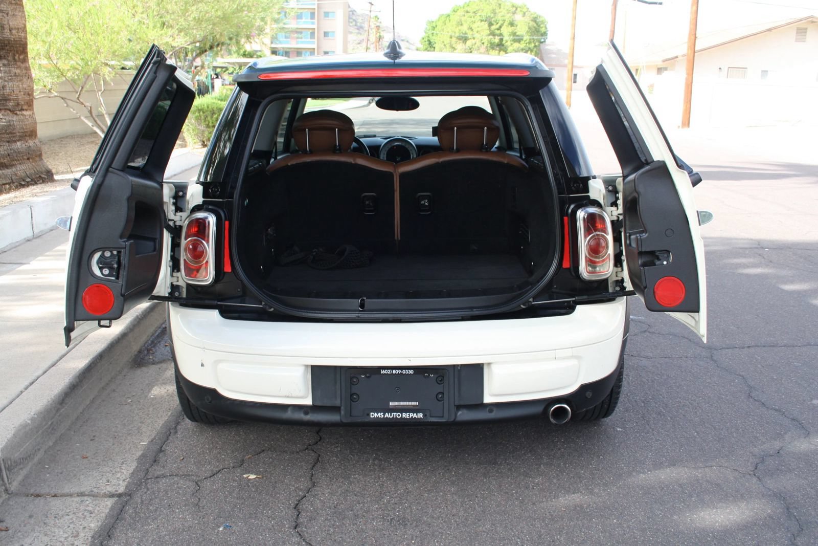 Used 2013 MINI Cooper Clubman FWD image 6