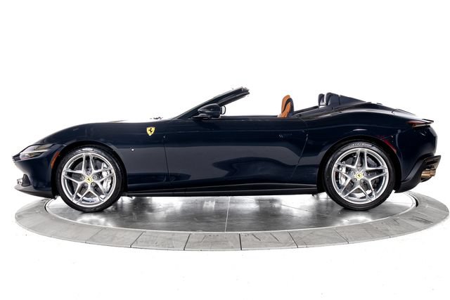 Used 2026 Ferrari Roma Spider RWD image 3