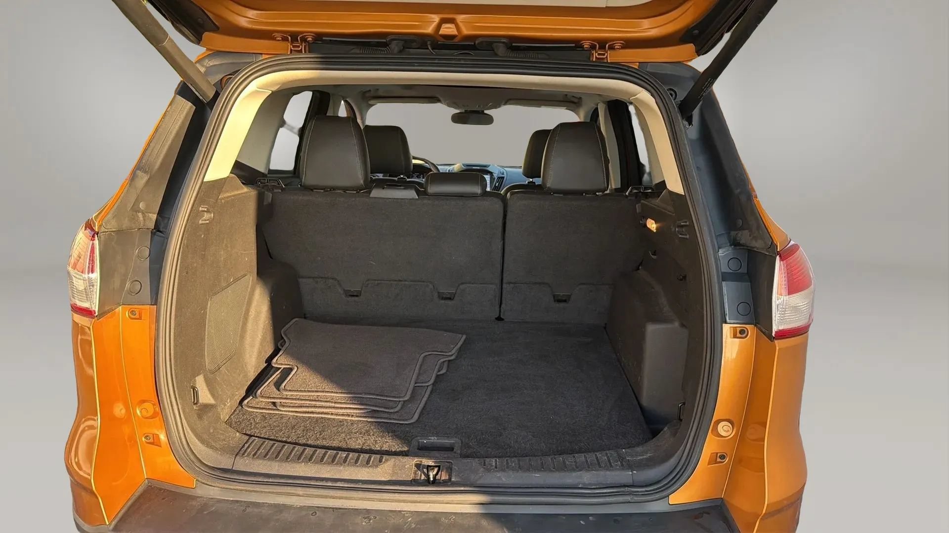 Used 2016 Ford Escape Titanium w/ Equipment Group 301A FWD image 31