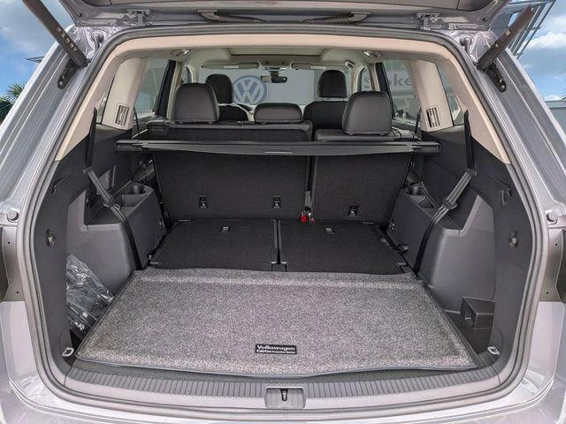 New 2026 Volkswagen Atlas SE FWD image 13