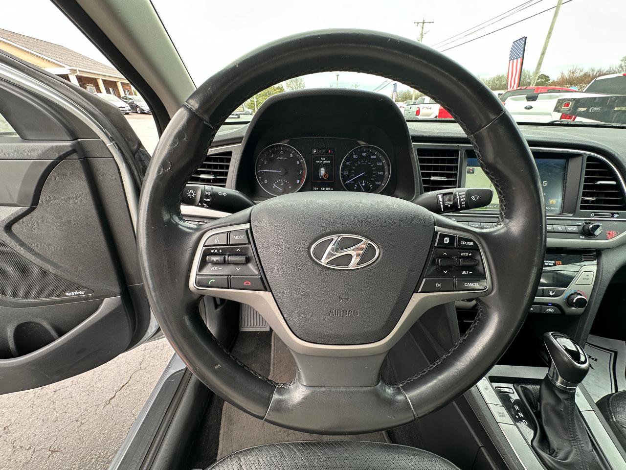 Used 2017 Hyundai Elantra Limited w/ Limited Tech Package 04 FWD image 12
