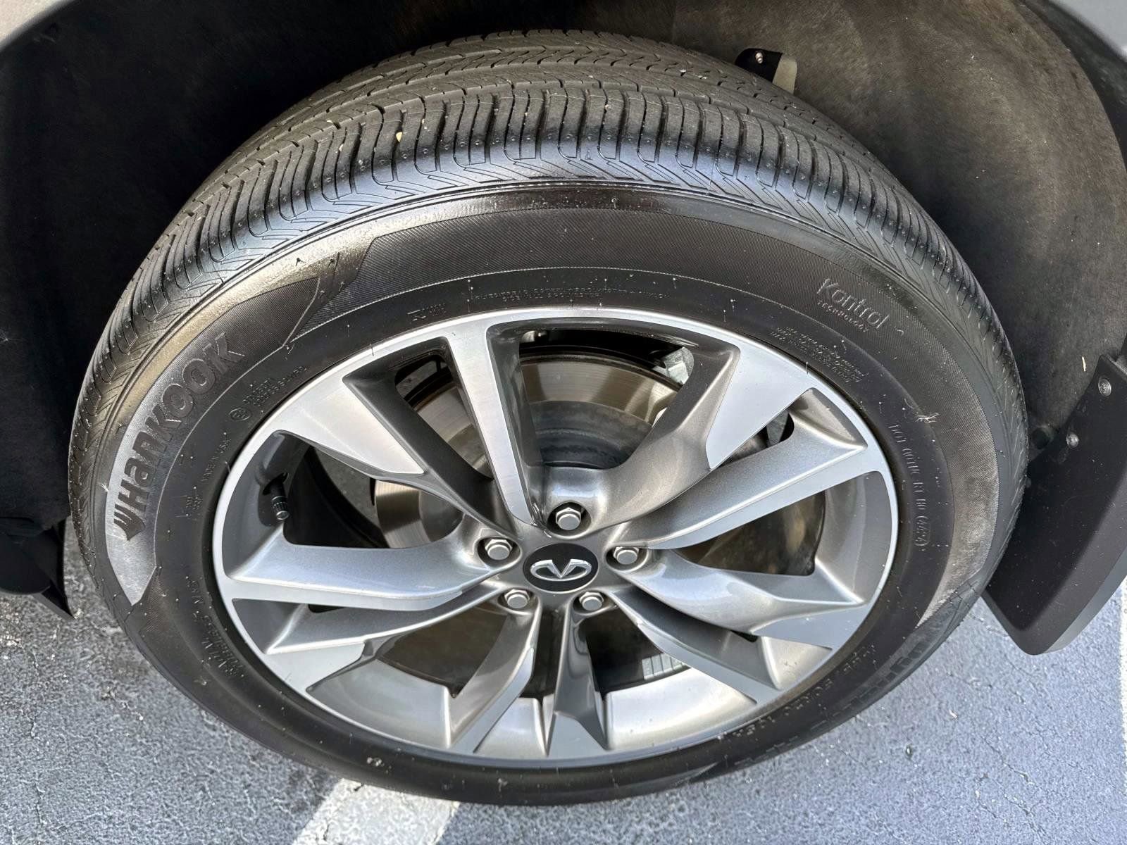 Certified 2025 INFINITI QX60 Luxe w/ Vision Package image 30