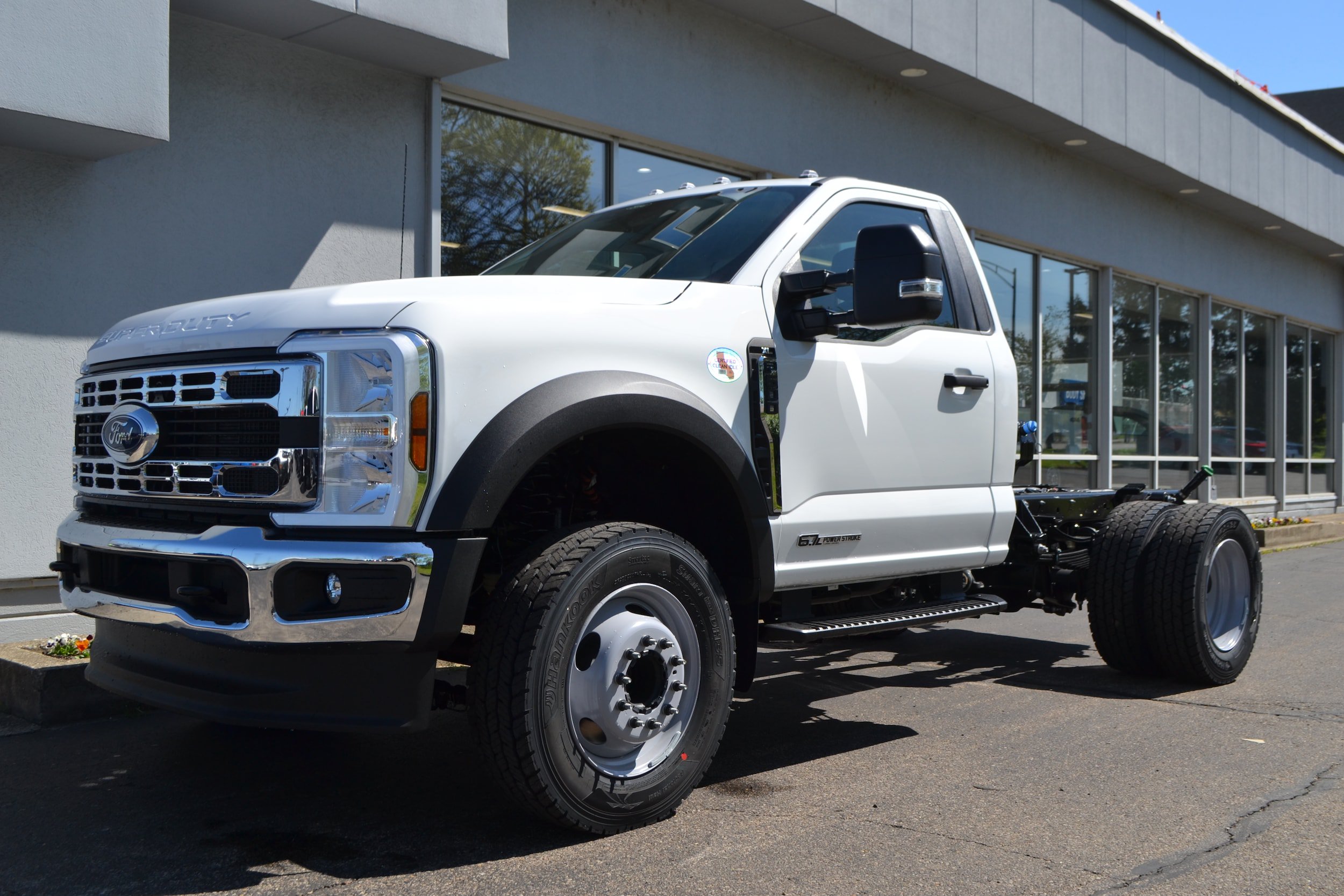 Used 2025 Ford F600 2WD Regular Cab Super Duty w/ XL Chrome Package image 1