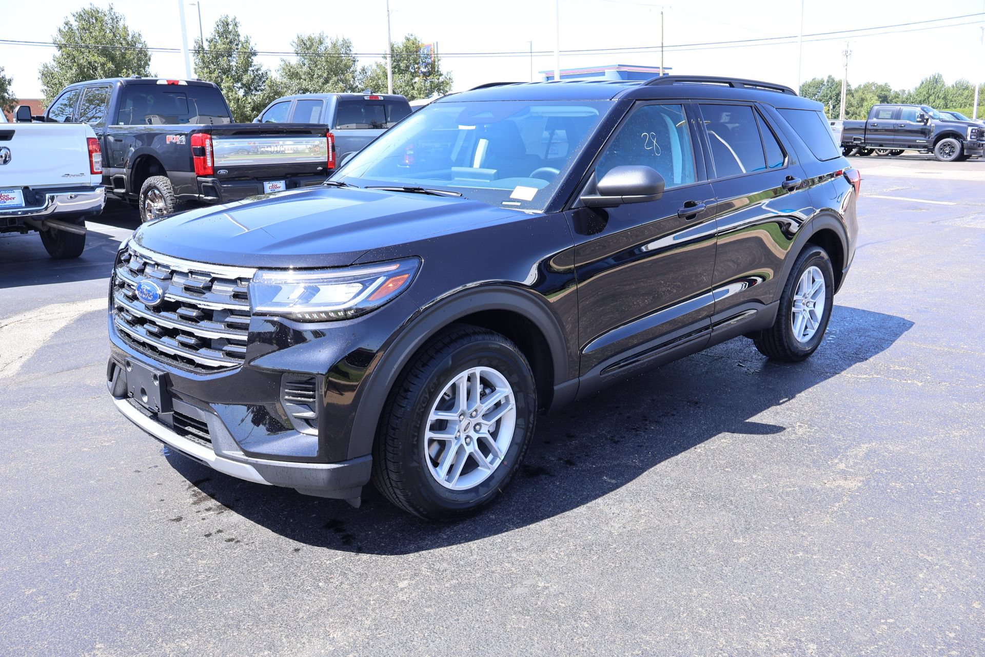 New 2026 Ford Explorer Active RWD image 11