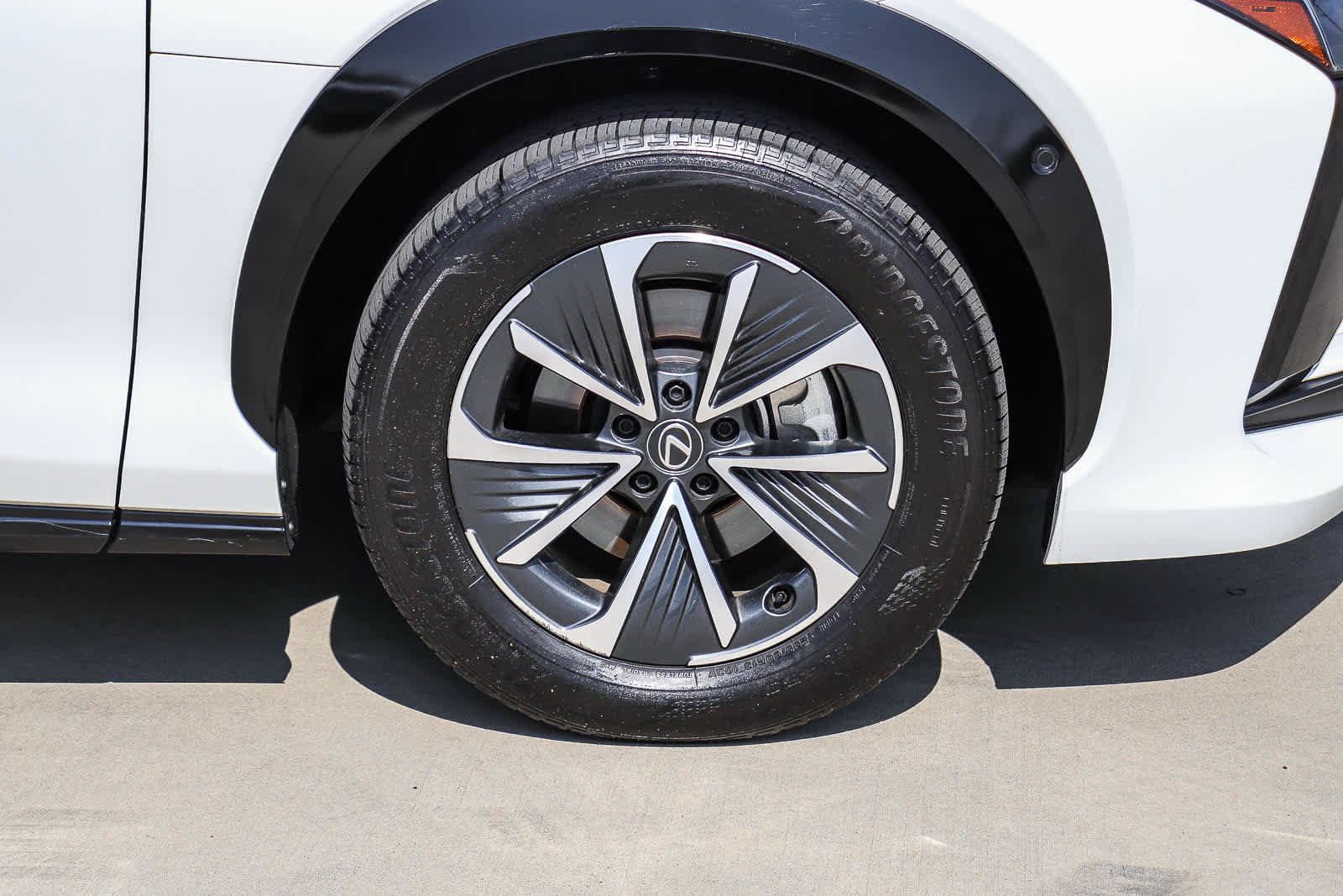 Certified 2023 Lexus RZ 450e Premium w/ Technology Package AWD/4WD image 9
