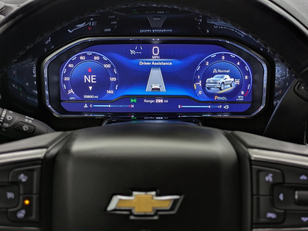 Used 2023 Chevrolet Silverado 1500 LT AWD/4WD image 35